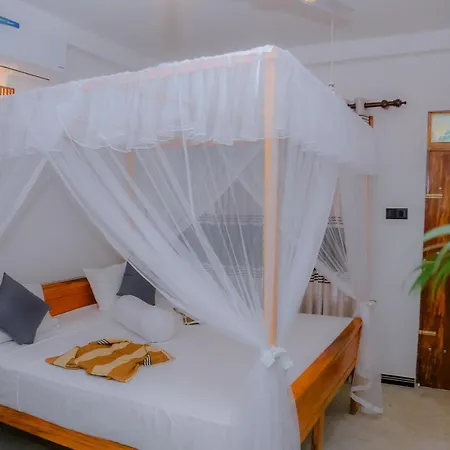 Ruwan Jungle Homestay Mirissa Exterior photo