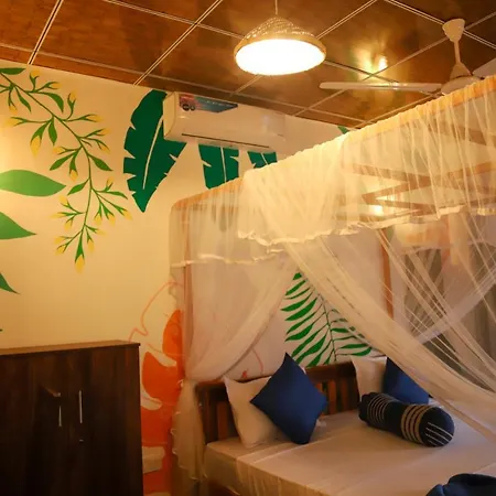Ruwan Jungle Homestay Mirissa Exterior photo