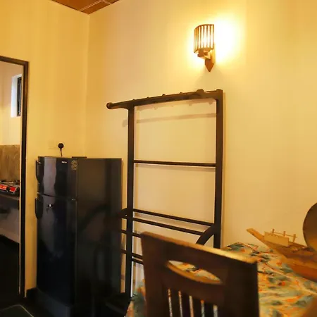 Ruwan Jungle Homestay Mirissa Exterior photo