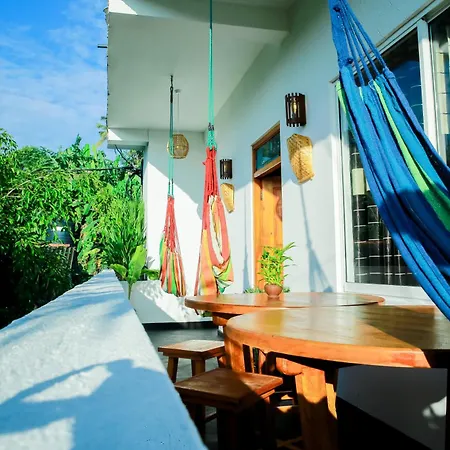 Ruwan Jungle Homestay Mirissa Exterior photo